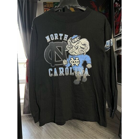 Vintage 90s Nike UNC Tar Heels Longsleeve - Picture 1 of 7